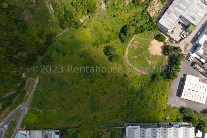 Terreno de uso Industrial en venta en Guarenas. 4
